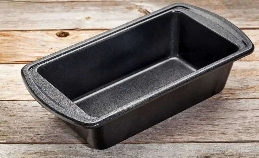 What Is A Shallow Baking Pan