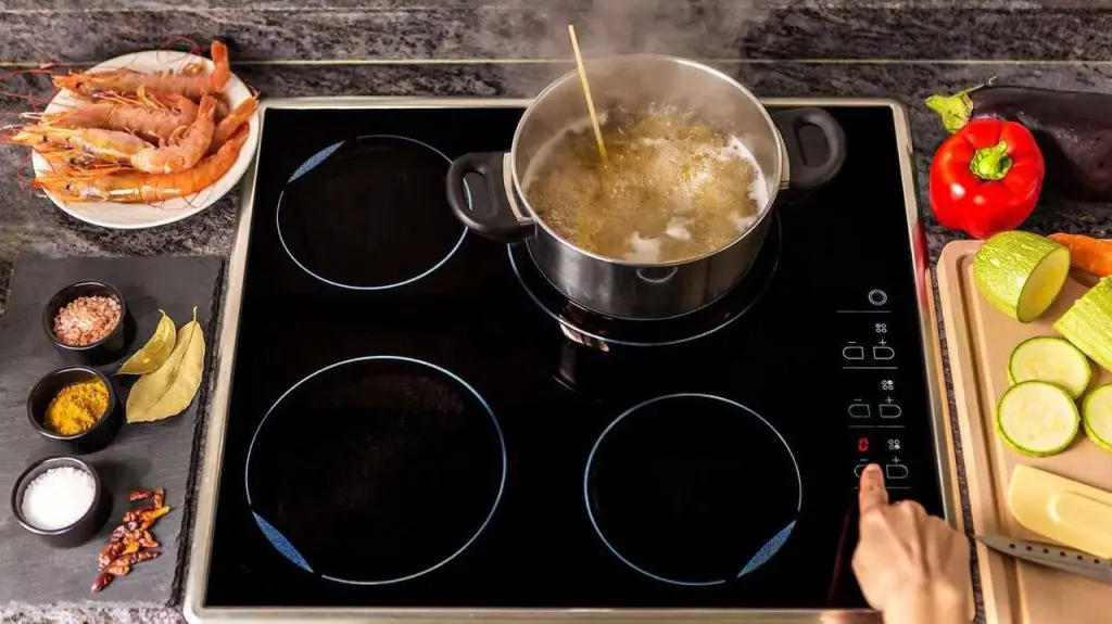 How To Choose Cookware for an Induction Stove